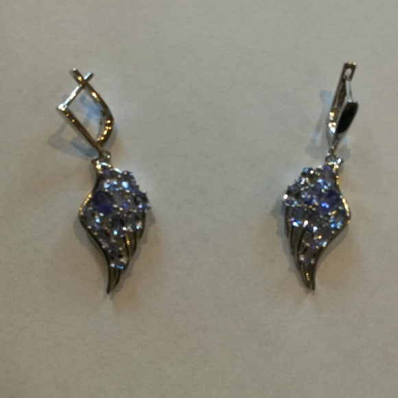 Jewelry - Picture 16 of 16